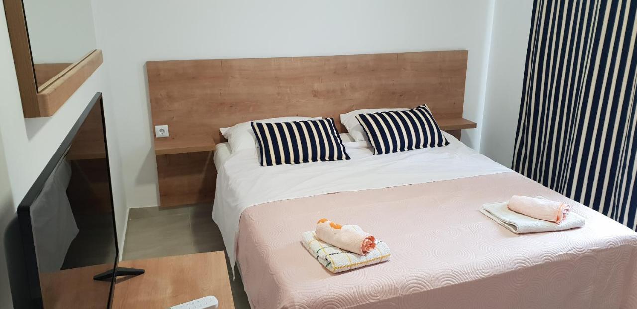 Kuca Pecine Bed and Breakfast Metajna Εξωτερικό φωτογραφία