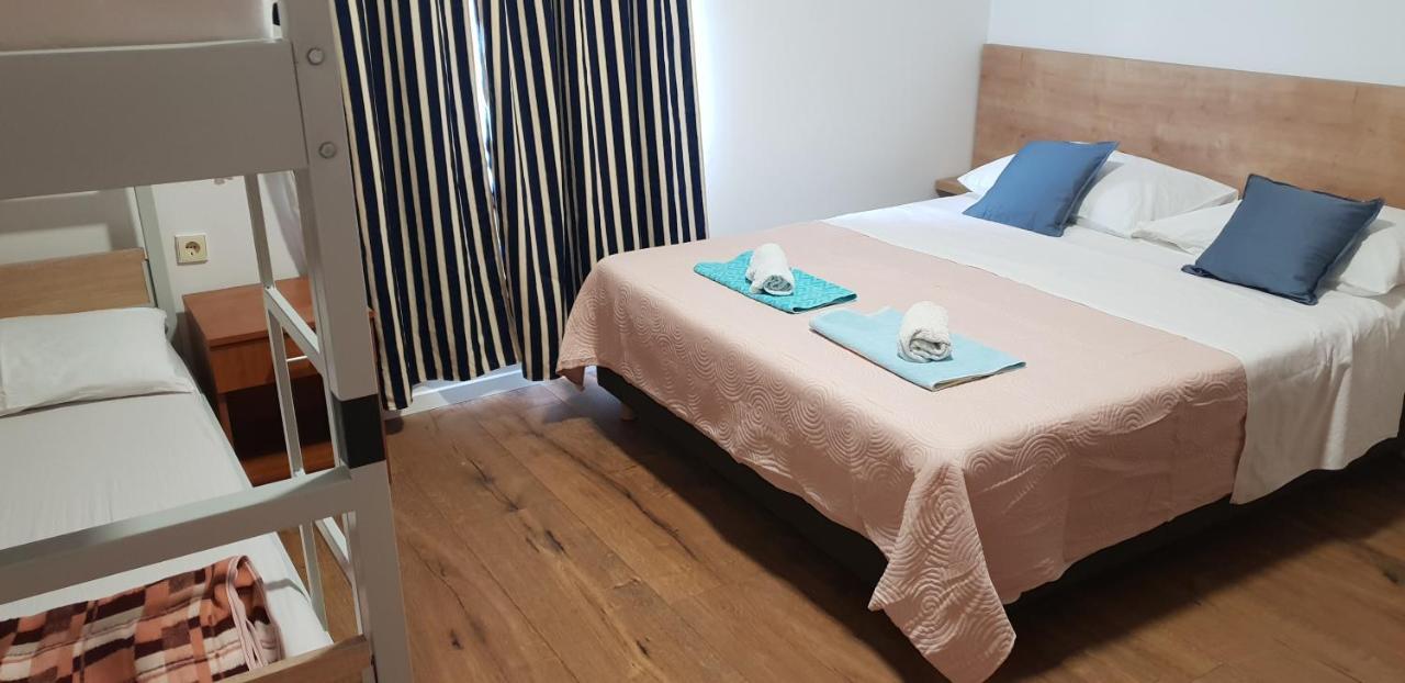 Kuca Pecine Bed and Breakfast Metajna Εξωτερικό φωτογραφία